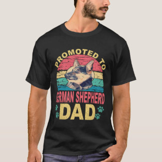 ジャーマンシェパードの父に昇進 ジャーマンシェパード 35 Tシャツ