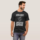 ジャーマンシェパードの犬のデザインの服 Tシャツ (正面フル)
