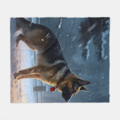 ジャーマンシェパードクリスマスフェスティバルシーズン フリースブランケット (正面(横))