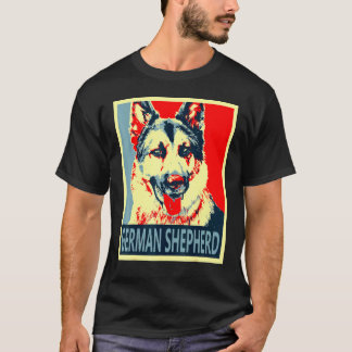 ジャーマンシェパードプロパガンダポスタースタイル Tシャツ