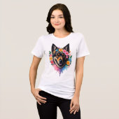 ジャーマンシェパード+野の花+花冠+花+犬 トライブレンドTシャツ (正面全面)