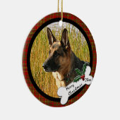 ジャーマン・シェパードの円形のクリスマスのオーナメント セラミックオーナメント (右)