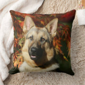ジャーマン・シェパードの紅葉 クッション (ブランケット)