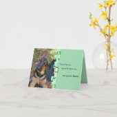 ジャーマン・シェパードの誕生日の挨拶状 カード (黄色い花)