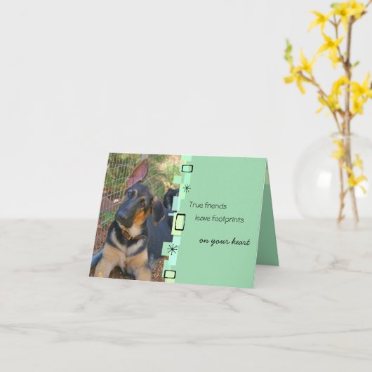 ジャーマン・シェパードの誕生日の挨拶状 カード (黄色い花)