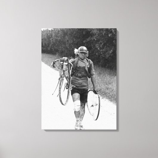 ジュスト・セルッティ・ツアー・ド・フランス1928残骸の後 キャンバスプリント (正面)