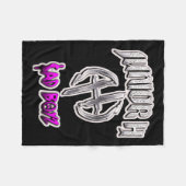 ジュニアサドボイズCorridos Tumbados H Belicos Mexico フリースブランケット (正面(横))