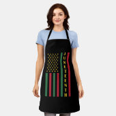ジュネウドフリーお祝いアメリカ国旗 エプロン (着用した状態)