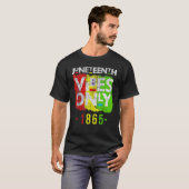 ジュネグ1865黒月女性男性K Tシャツ (正面フル)