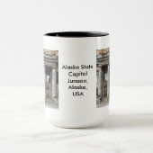 ジュノーのアラスカ州首都の正面 マグカップ (中央)