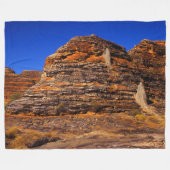 ジュラ岩 フリースブランケット (正面(横))