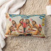 ジュリアス・シーズのサーカスのポスターと彼のライオン ランバークッション (ブランケット)