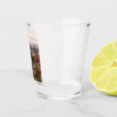 ジュリア・ギャザリング・バラ(美しい少女と花) ショットグラス (右)