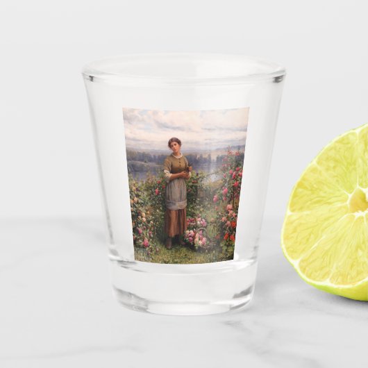 ジュリア・ギャザリング・バラ(美しい少女と花) ショットグラス (正面)