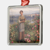 ジュリア・ギャザリング・バラ(美しい少女と花) メタルオーナメント (左)