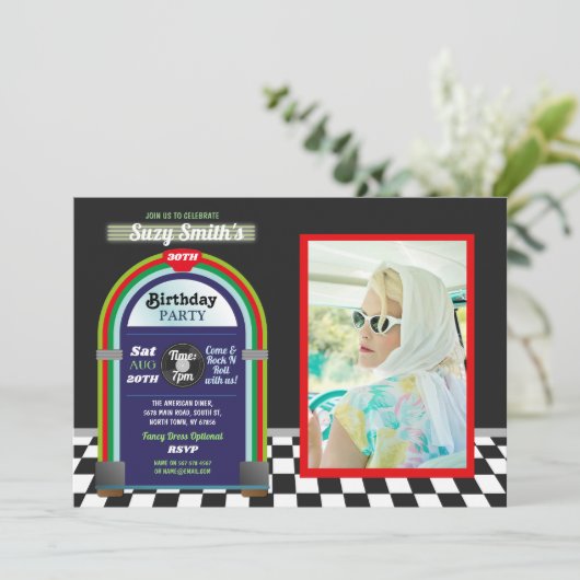 ジュークボックスの誕生日のダイナーの五十年代のレトロの写真の50年代 招待状 (スタンド正面)