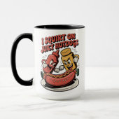 ジューシーおもしろいなホットドッグに飛び込むフードファン マグカップ (左)