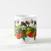 ジューシーな桃と赤いちご大喜び コーヒーマグカップ (中央)