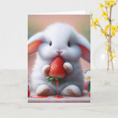 ジューシーな誕生日を持つイチゴのバニー カード (黄色い花)