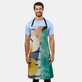 ジュースカップ2杯 エプロン (着用した状態)