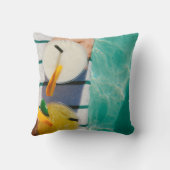 ジュースカップ2杯 クッション (裏面)