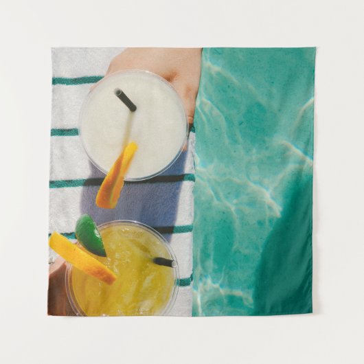 ジュースカップ2杯 タペストリー (正面)