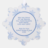 ジョイ！フェスティバル淡い色のブルースノーフレークスホリデーフォト オーナメントカード (裏面)