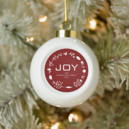 ジョイ フローラル クリスマス リース ファミリー カスタム ネーム セラミックボールオーナメント