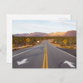 ジョシュアツリー国立公園を通る道路 ポストカード (正面/裏面)