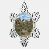 ジョシュア・ツリー国立公園バーカーダムループトレイル スノーフレークピューターオーナメント (右)