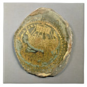 ジョナーおよびローマクジラ4tを描写する円形浮彫り タイル (正面)