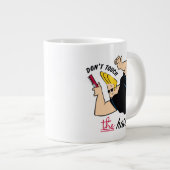 ジョニー・ブラボー・コーム – 髪をTouchしないで！ ジャンボコーヒーマグカップ (正面右)