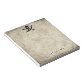 ジョリーロジャーとヴィンテージマップ上の名前 ノートパッド (アングル)