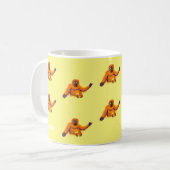 ジョンのダイアーによるヴィンテージのスタイルの黄色のオランウータンのマグ コーヒーマグカップ (正面左)