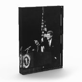 ジョン・ケネディ第35代米国大統領の会議 フォトブロック (左)