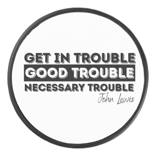 ジョン・ルイスさん アイスホッケーパック (正面)