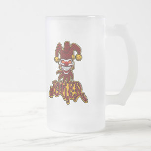 ジョーカーによって曇らされるビールのジョッキ フロストグラスビールジョッキ