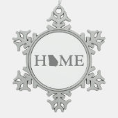 ジョージアホームグレー形の文字グレーワードアート スノーフレークピューターオーナメント (正面)