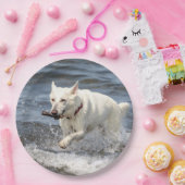 ジョージ湖に白いドイツのシェパード ペーパープレート (パーティー)