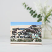 ジョージ・ブッシュ図書館の彫刻 ポストカード (スタンド正面)