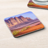 ジョーダンのワディラム砂漠、ホリデー コースター (左側)