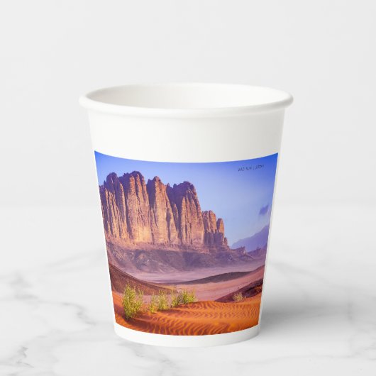 ジョーダンのワディラム砂漠、ホリデー 紙コップ (正面)