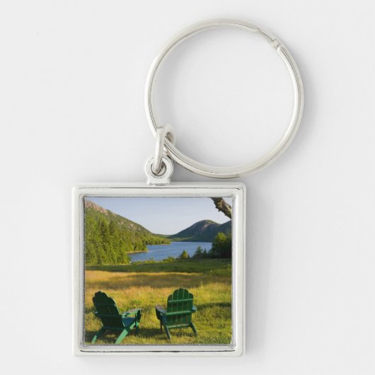 ジョーダンの芝生の上のアディロンダックの椅子 キーホルダー (正面)