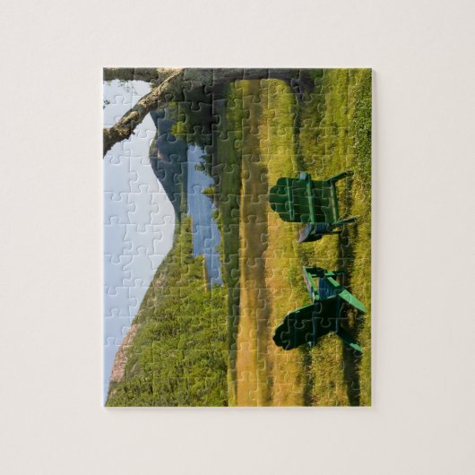 ジョーダンの芝生の上のアディロンドラックの椅子 ジグソーパズル (縦)