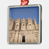 ジョーダン、ペトラ、修道院、アル·デイア。 メタルオーナメント (左)