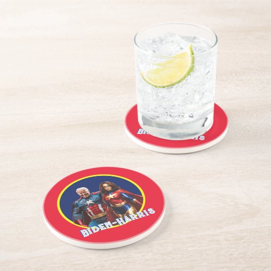 ジョーバイデン氏とカマラハリスをスーパーヘロスとして コースター (側面)