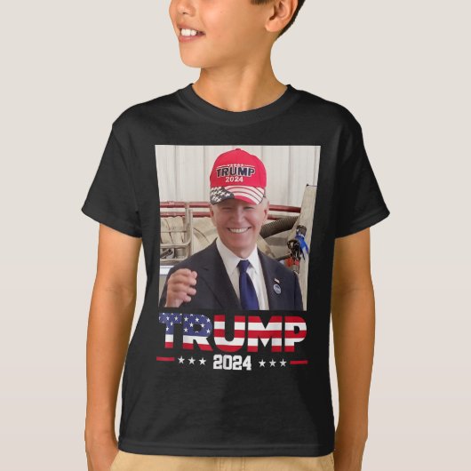ジョーバイデン氏トランプ帽をかぶった Tシャツ (正面)