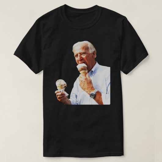 ジョーバイデン氏食べズのアイスクリームステッカー.png tシャツ (デザイン正面)