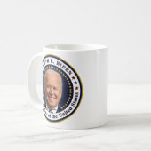ジョー・バイデン大統領就任式記念グッズ コーヒーマグカップ (正面左)