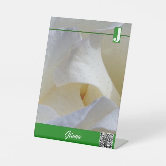 ジラナ 台座サイン (正面)